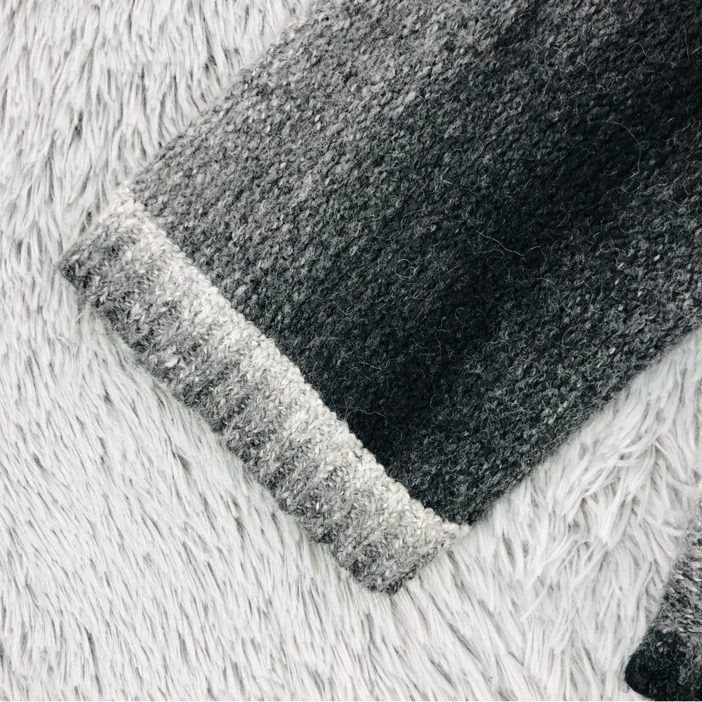 The Limited Sweater Womens Medium Wool Blend Gray Black Ombré